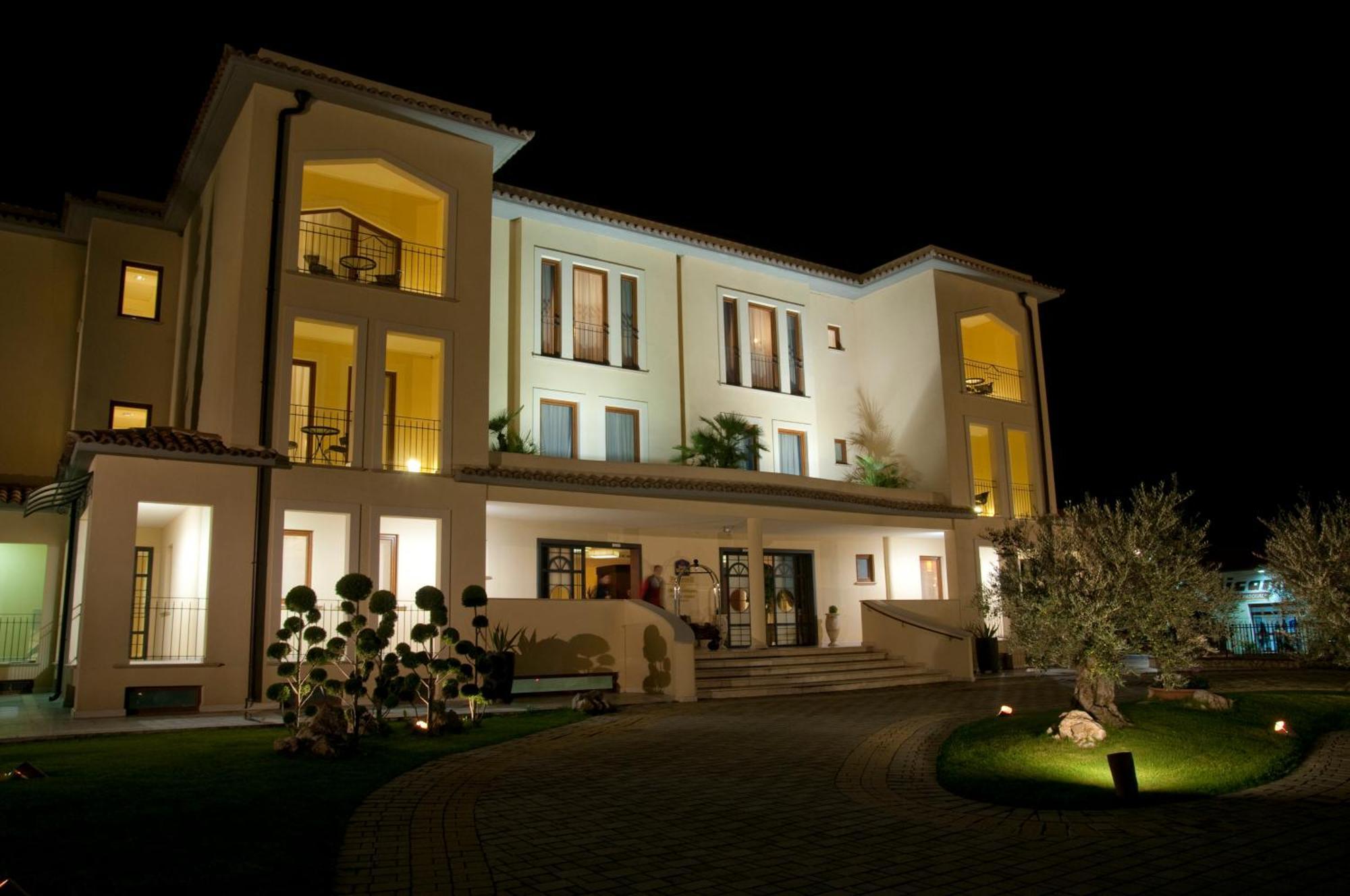 Best Western Premier Villa Fabiano Palace Hotel Ренде Екстер'єр фото